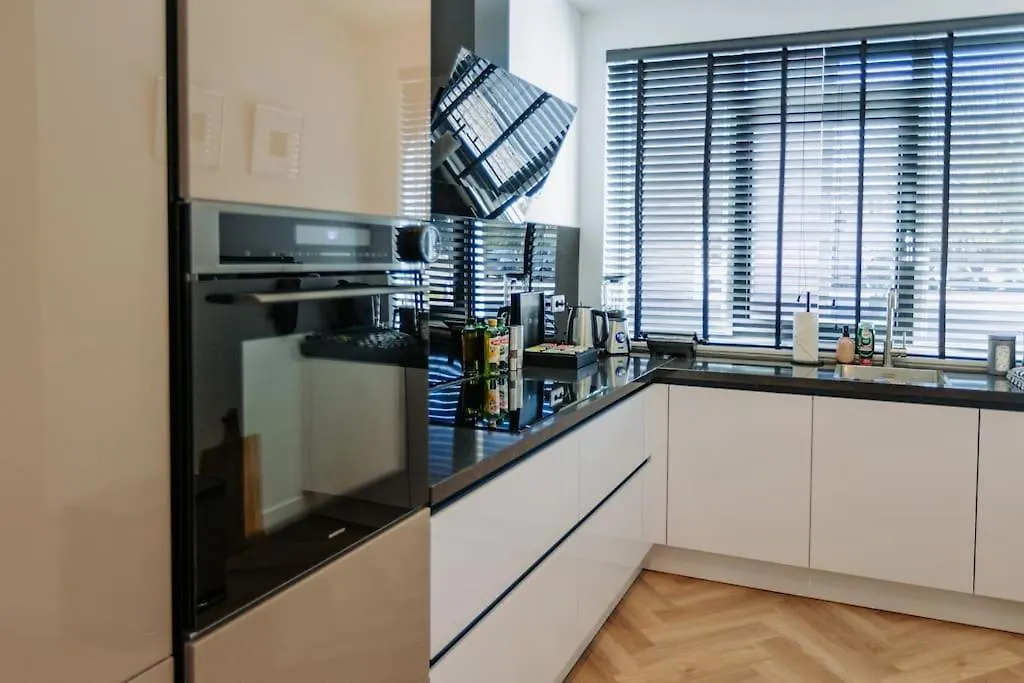 Brand New Bright & Luxurious Villa In Amsterdam! 0*, Amsterdam